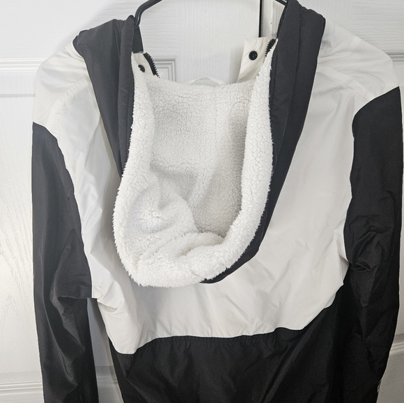 True Relgion Jacket - Picture 3 of 5